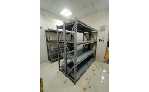 KỆ TRUNG TẢI 4T206